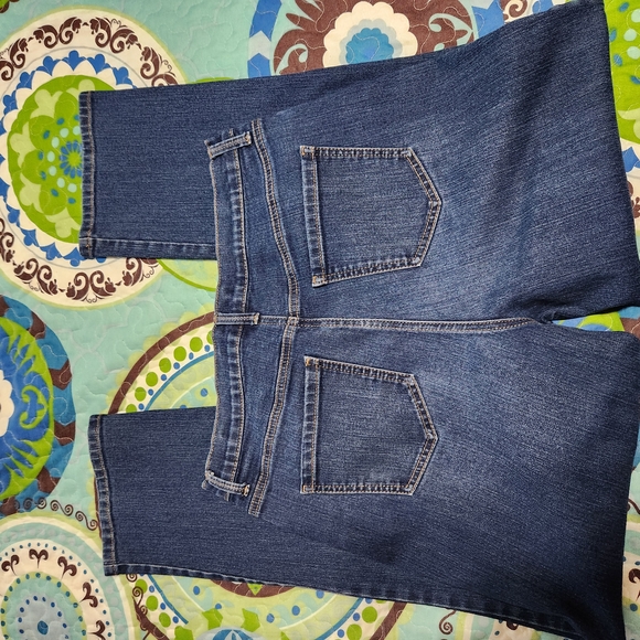 Gloria Vanderbilt Blue Straight Leg Jeans - Picture 6 of 7